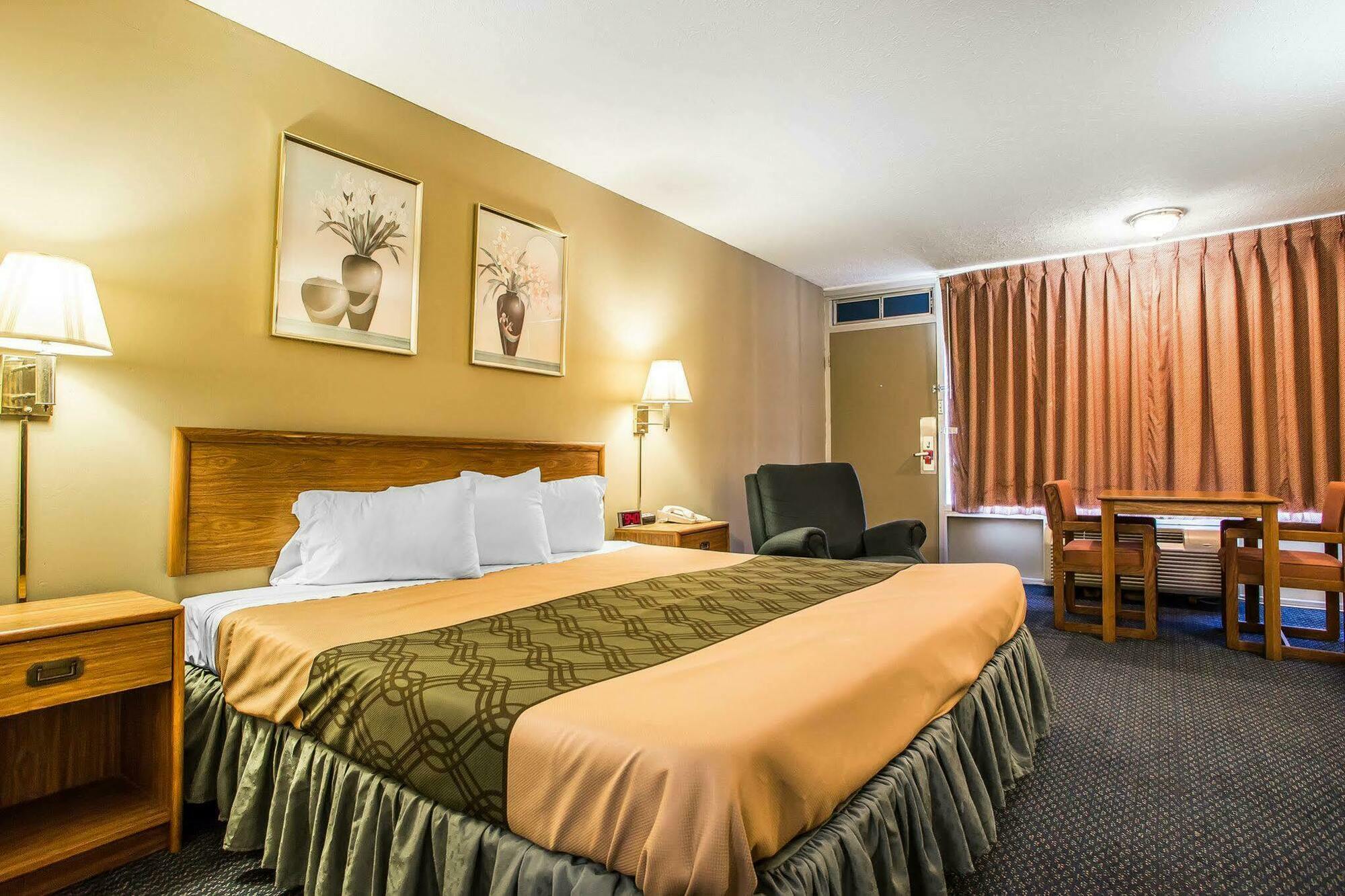 Econo Lodge Near Missouri University Of Science And Technology Rolla Ngoại thất bức ảnh